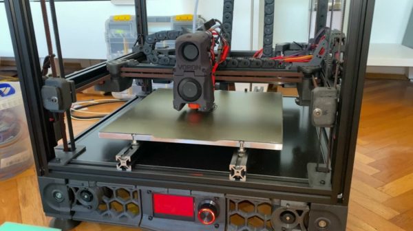 3D-принтер из алюминиевого профиля: плюсы и минусы самодельной рамы
